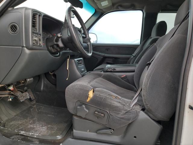 Photo 7 from auction – 2002 CHEVROLET SILVERADO with VIN 2GCEC19T121306129