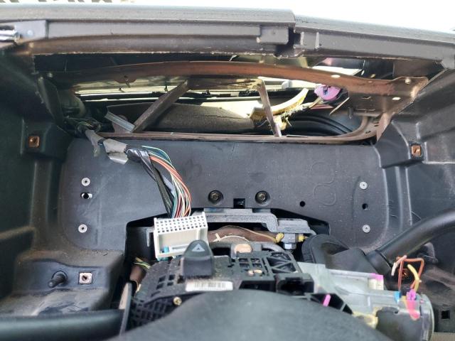 Photo 8 from auction – 2005 CHEVROLET AVALANCHE with VIN 3GNEK12Z35G228439