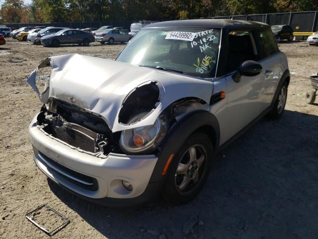 Photo 2 from auction – 2011 MINI COOPER with VIN WMWSU3C57BTX96122
