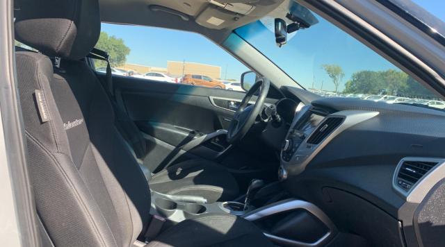 Photo 5 from auction – 2013 HYUNDAI VELOSTER with VIN KMHTC6AD3DU127442