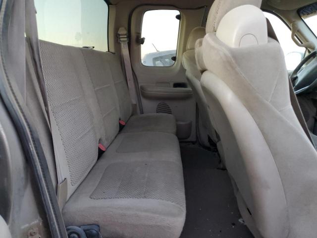 Photo 6 from auction – 2002 FORD F150 with VIN 1FTRX18L82NA64204