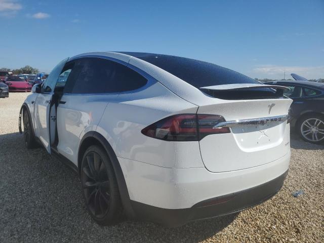 Photo 3 from auction – 2021 TESLA MODEL X with VIN 5YJXCAE44MF323420