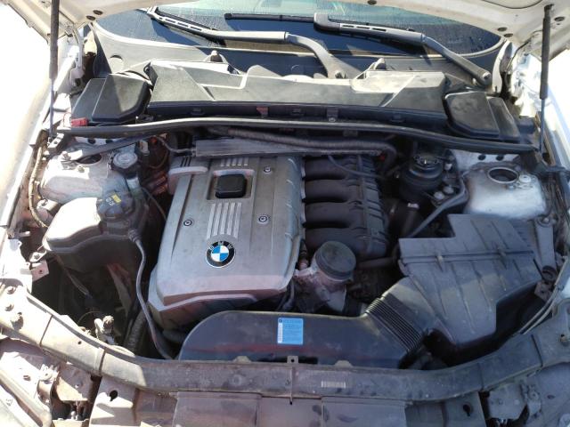 Photo 7 from auction – 2006 BMW 325 I AUTO with VIN WBAVB17596NK38249