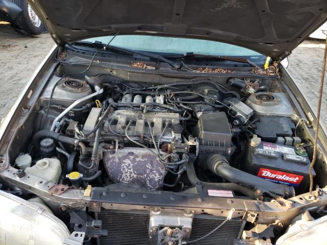 Photo 7 from auction – 1999 MAZDA 626 ES with VIN 1YVGF22C9X5823744