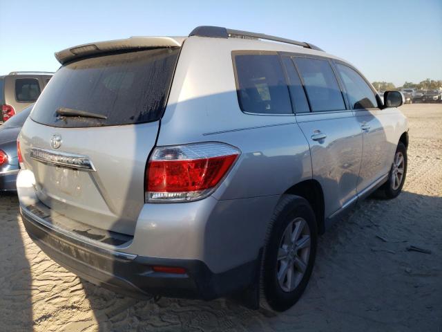 Photo 4 from auction – 2012 TOYOTA HIGHLANDER with VIN 5TDZK3EH4CS060608