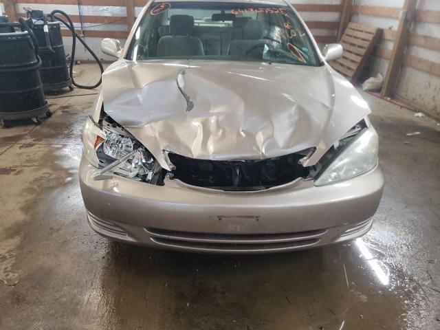 Photo 9 from auction – 2003 TOYOTA CAMRY LE with VIN 4T1BE32K03U229202