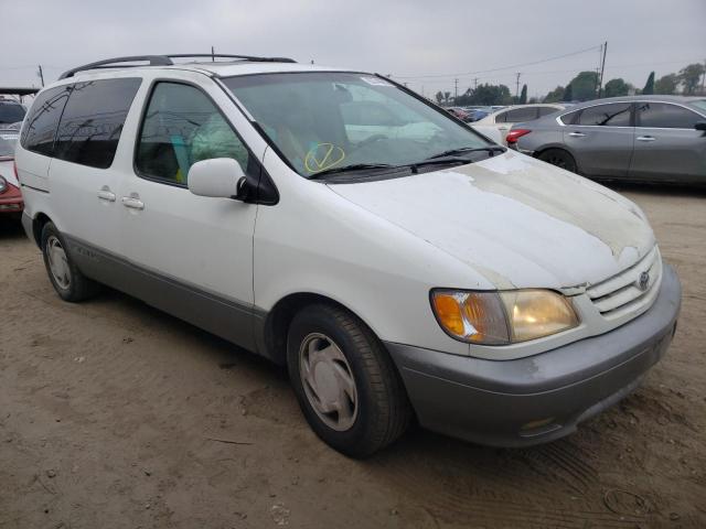 TOYOTA SIENNA LE 2002 with VIN 4T3ZF13C42U430873 - Photo from auction