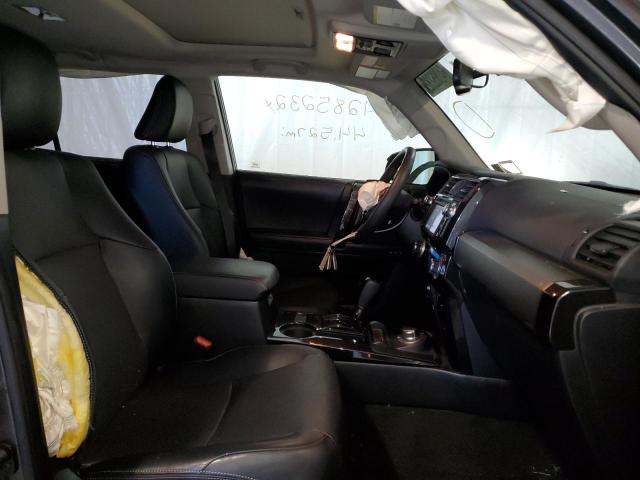 Photo 5 from auction – 2019 TOYOTA 4RUNNER SR with VIN JTEBU5JR2K5703625