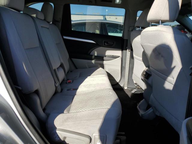 Photo 6 from auction – 2019 TOYOTA HIGHLANDER with VIN 5TDBZRFH0KS737876