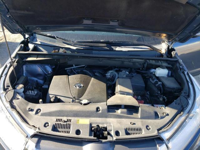 Photo 7 from auction – 2019 TOYOTA HIGHLANDER with VIN 5TDJZRFH2KS945558