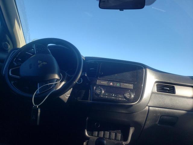 Photo 9 from auction – 2018 MITSUBISHI OUTLANDER with VIN JA4AD3A32JZ007333