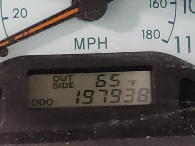 Photo 8 from auction – 2003 TOYOTA COROLLA CE with VIN JTDBR32E330009823