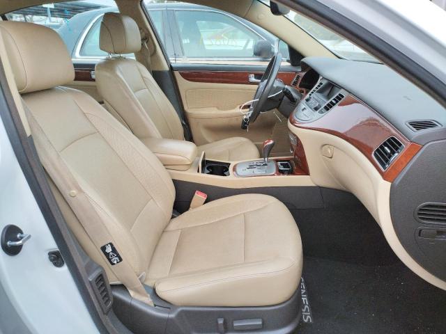 Photo 5 from auction – 2013 HYUNDAI GENESIS 3. with VIN KMHGC4DD5DU253304
