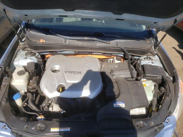 Photo 7 from auction – 2011 HYUNDAI SONATA HYB with VIN KMHEC4A45BA018170