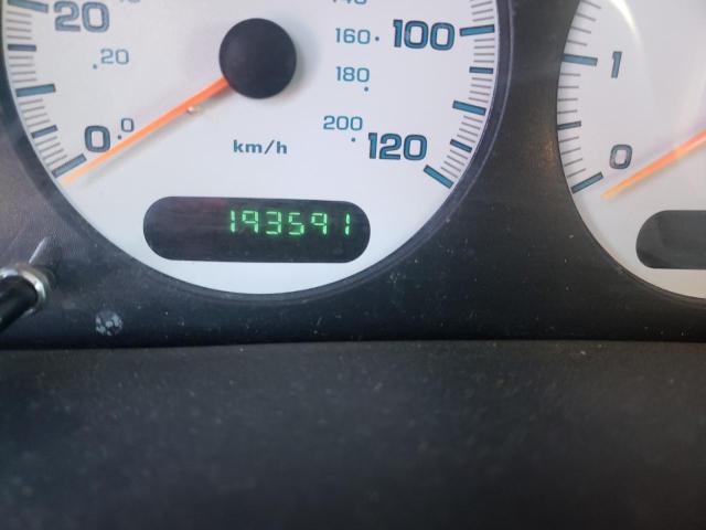 Photo 8 from auction – 2003 CHRYSLER TOWN & COU with VIN 2C4GP243X3R268879