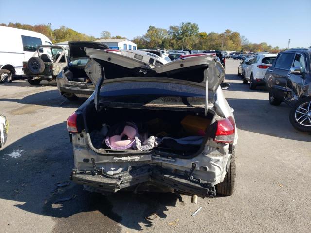 Photo 9 from auction – 2018 KIA FORTE LX with VIN 3KPFK4A71JE213832
