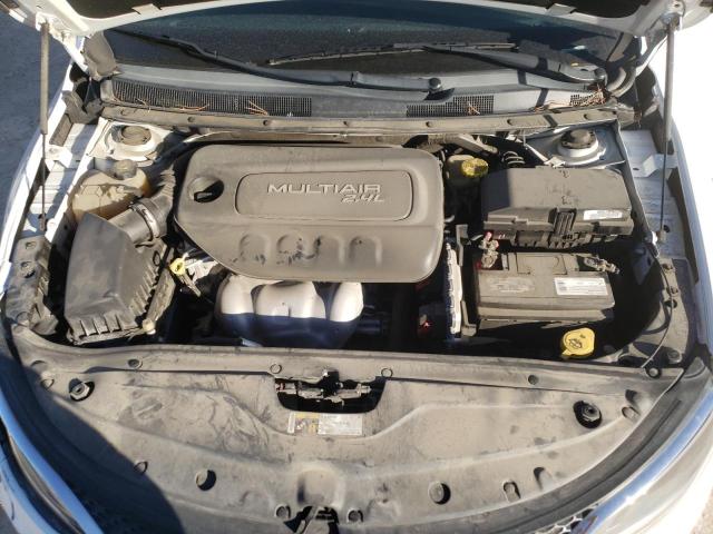 Photo 7 from auction – 2015 CHRYSLER 200 LIMITE with VIN 1C3CCCAB4FN562974