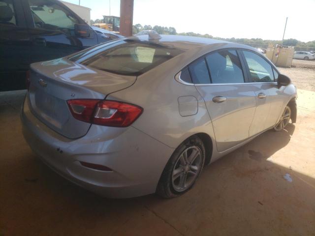Photo 4 from auction – 2018 CHEVROLET CRUZE LT with VIN 1G1BE5SM5J7242002