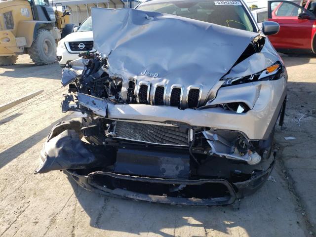 Photo 9 from auction – 2018 JEEP CHEROKEE L with VIN 1C4PJLCB2JD557058