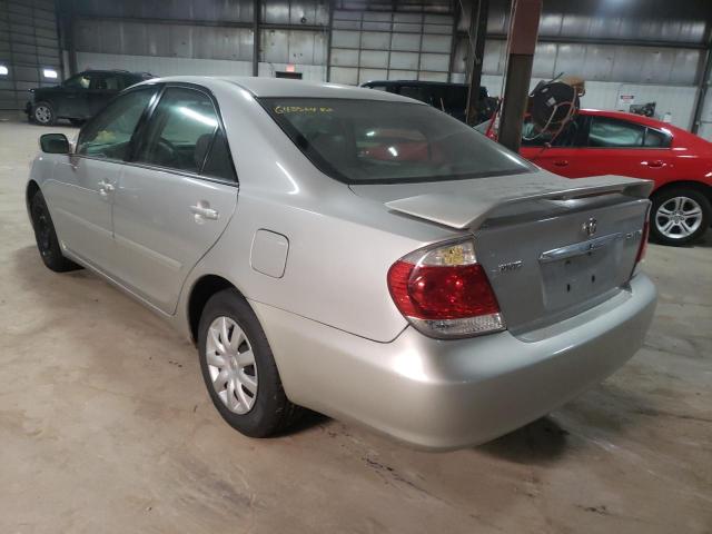 Photo 3 from auction – 2005 TOYOTA CAMRY LE with VIN 4T1BE32K65U042971