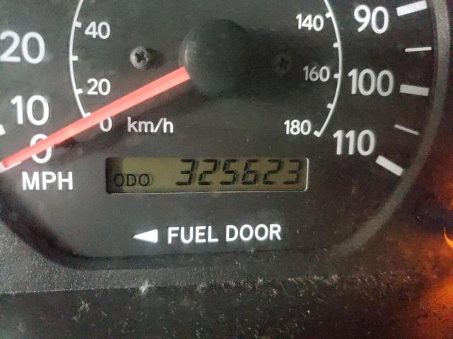 Photo 8 from auction – 2000 TOYOTA SIENNA LE with VIN 4T3ZF13C8YU296328