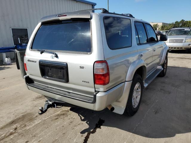 Photo 4 from auction – 2000 TOYOTA 4RUNNER SR with VIN JT3GN86R2Y0147344