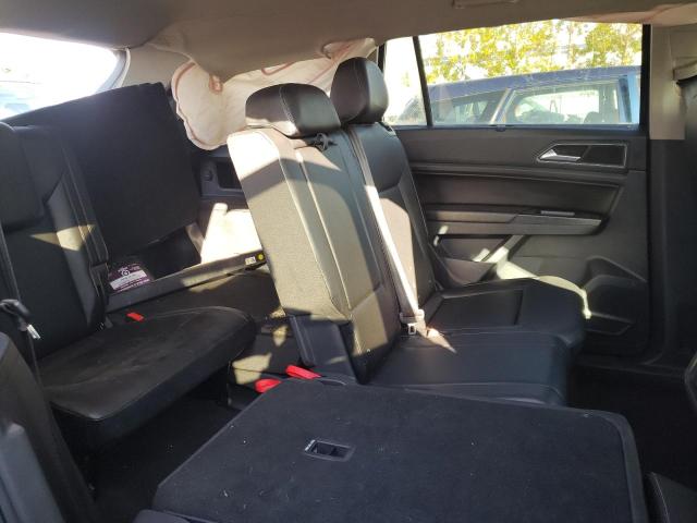 Photo 6 from auction – 2018 VOLKSWAGEN ATLAS SE with VIN 1V2LR2CA2JC544792