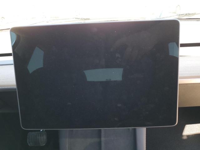 Photo 8 from auction – 2022 TESLA MODEL Y with VIN 7SAYGDEE7NA005943