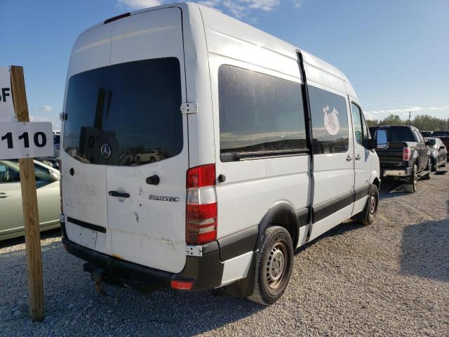 Photo 4 from auction – 2011 MERCEDES-BENZ SPRINTER 2 with VIN WD3PE7CD6B5527726