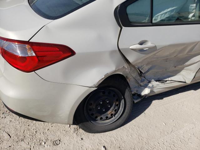 Photo 9 from auction – 2015 KIA FORTE LX with VIN KNAFK4A60F5271129