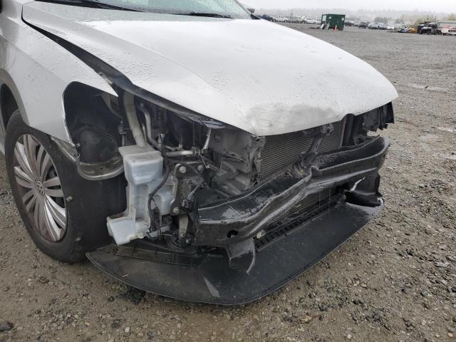 Photo 9 from auction – 2014 VOLKSWAGEN PASSAT S with VIN 1VWAT7A36EC069274