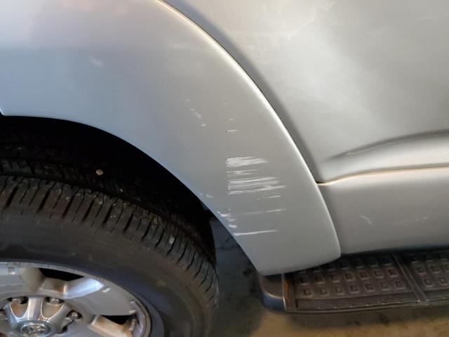 Photo 9 from auction – 2004 TOYOTA 4RUNNER SR with VIN JTEBT14R640036646