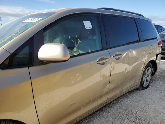 Photo 9 from auction – 2012 TOYOTA SIENNA LE with VIN 5TDKK3DC8CS207102