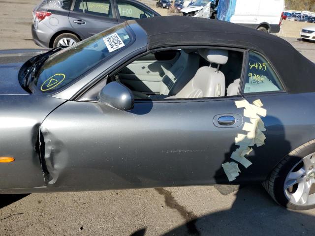 Photo 9 from auction – 2004 JAGUAR XK8 with VIN SAJDA42C642A36884