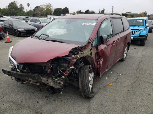 Photo 2 from auction – 2018 TOYOTA SIENNA LE with VIN 5TDKZ3DC3JS962294