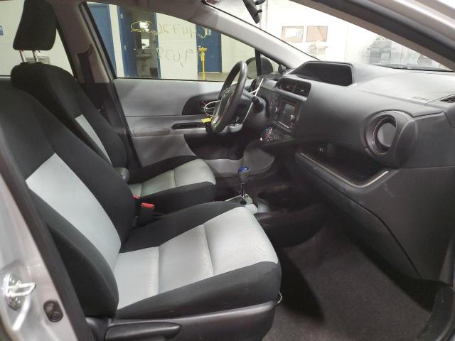 Photo 5 from auction – 2014 TOYOTA PRIUS C with VIN JTDKDTB34E1570980