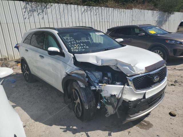 KIA SORENTO EX 2018 with VIN 5XYPH4A51JG396217 - Photo from auction