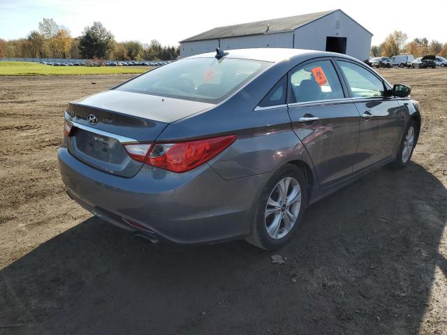 Photo 4 from auction – 2011 HYUNDAI SONATA SE with VIN 5NPEC4AC2BH180617