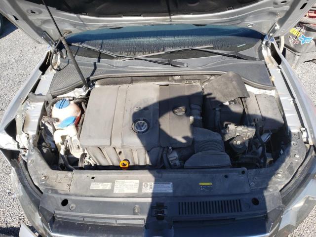 Photo 7 from auction – 2013 VOLKSWAGEN PASSAT S with VIN 1VWAP7A36DC134840
