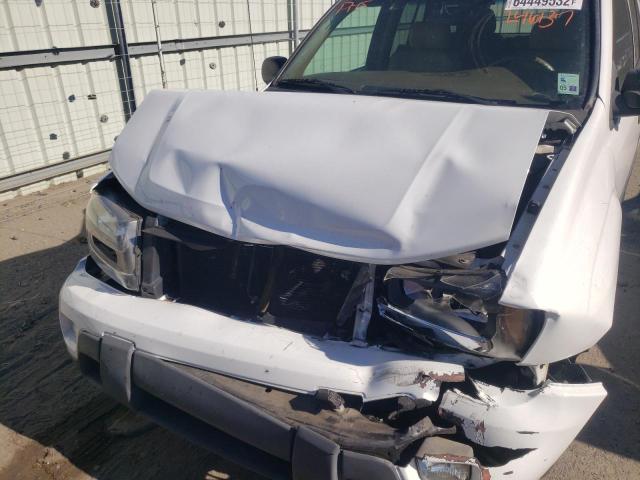 Photo 9 from auction – 2002 CHEVROLET TRAILBLAZE with VIN 1GNDS13S922246137