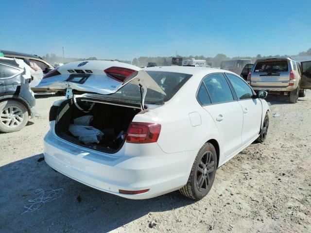 Photo 4 from auction – 2018 VOLKSWAGEN JETTA S with VIN 3VW2B7AJ2JM213367