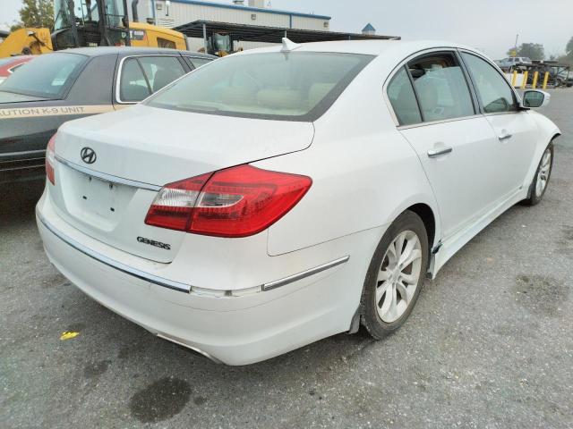 Photo 4 from auction – 2013 HYUNDAI GENESIS 3. with VIN KMHGC4DD5DU253304