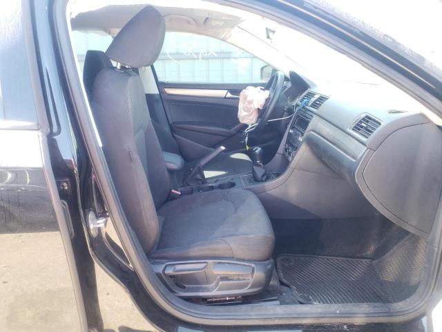 Photo 5 from auction – 2015 VOLKSWAGEN PASSAT S with VIN 1VWAT7A35FC104078