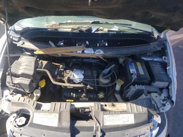 Photo 7 from auction – 2003 CHRYSLER TOWN & COU with VIN 2C4GP243X3R268879