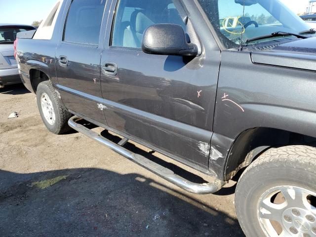 Photo 9 from auction – 2004 CHEVROLET AVALANCHE with VIN 3GNEK12T64G106698
