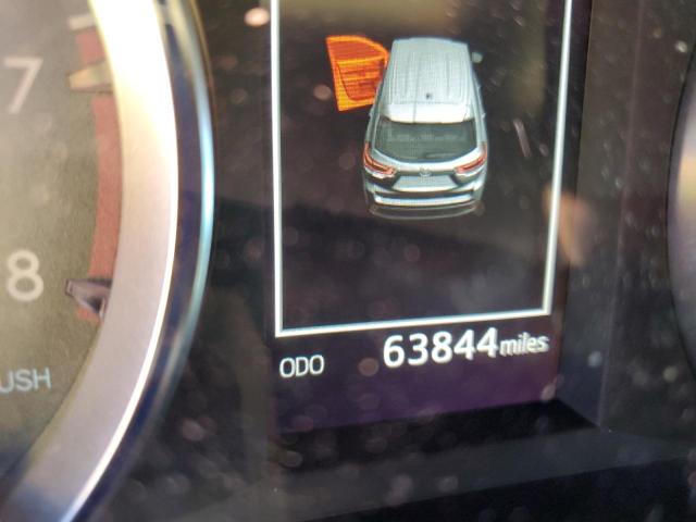 Photo 8 from auction – 2017 TOYOTA HIGHLANDER with VIN 5TDDZRFH4HS365444