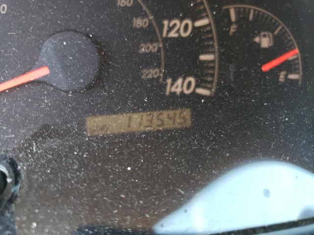 Photo 8 from auction – 2005 TOYOTA CAMRY LE with VIN 4T1BE32K45U050535