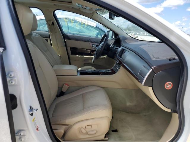 Photo 5 from auction – 2011 JAGUAR XF with VIN SAJWA0FB8BLR86655