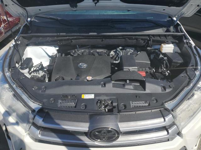 Photo 7 from auction – 2019 TOYOTA HIGHLANDER with VIN 5TDJZRFH6KS613770