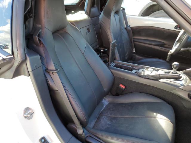 Photo 6 from auction – 2017 MAZDA MX-5 MIATA with VIN JM1NDAM78H0102083